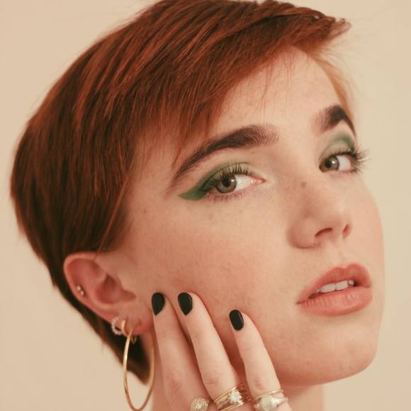 Profile Picture of Juliette Redden (@julietteredden) on Poshmark