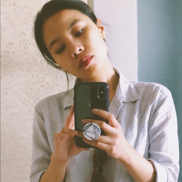 Profile Picture of Vida Ilano (@missilano) on Poshmark