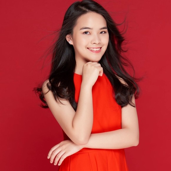 Profile Picture of Chih-yun Hsiao (@c_hsiao) on Poshmark