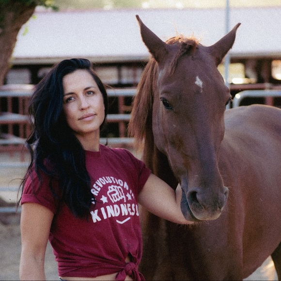 Profile Picture of Nichole Blair (@nikkiblair208) on Poshmark