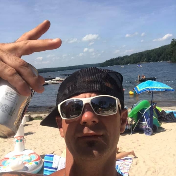 Profile Picture of Jeff Cordisco (@jcordisco) on Poshmark