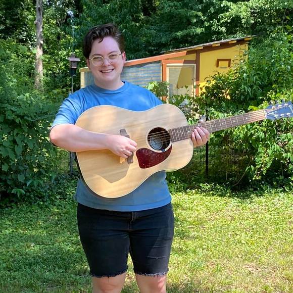 Profile Picture of Mk Rodenbough (@mkrodenb) on Poshmark