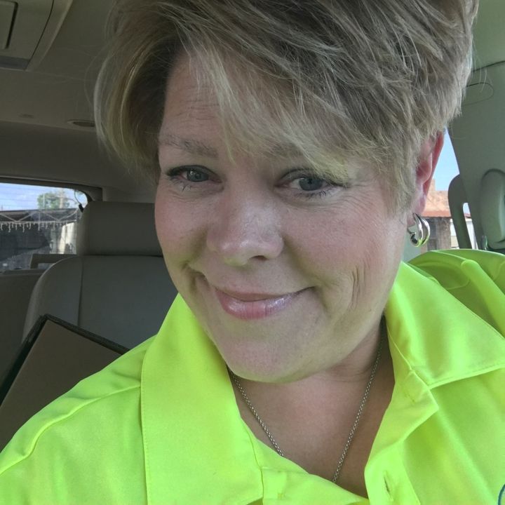 Profile Picture of LeeAnn Snelling (@lahsnelling) on Tiktok