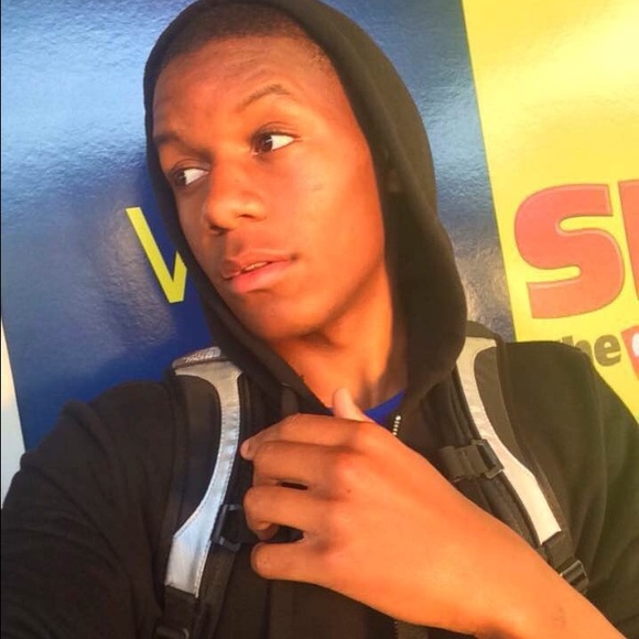 Profile Picture of Rex Chambers (@rayman33) on Poshmark