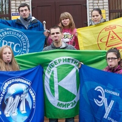 Profile Picture of Barbara Herbert (@KoshAlbert93) on Twitter