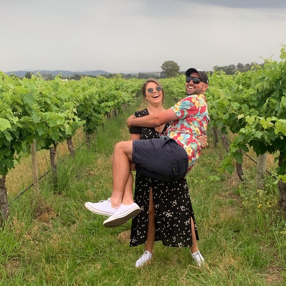 Profile Picture of Sam Cross (@samanthabcross) on Poshmark