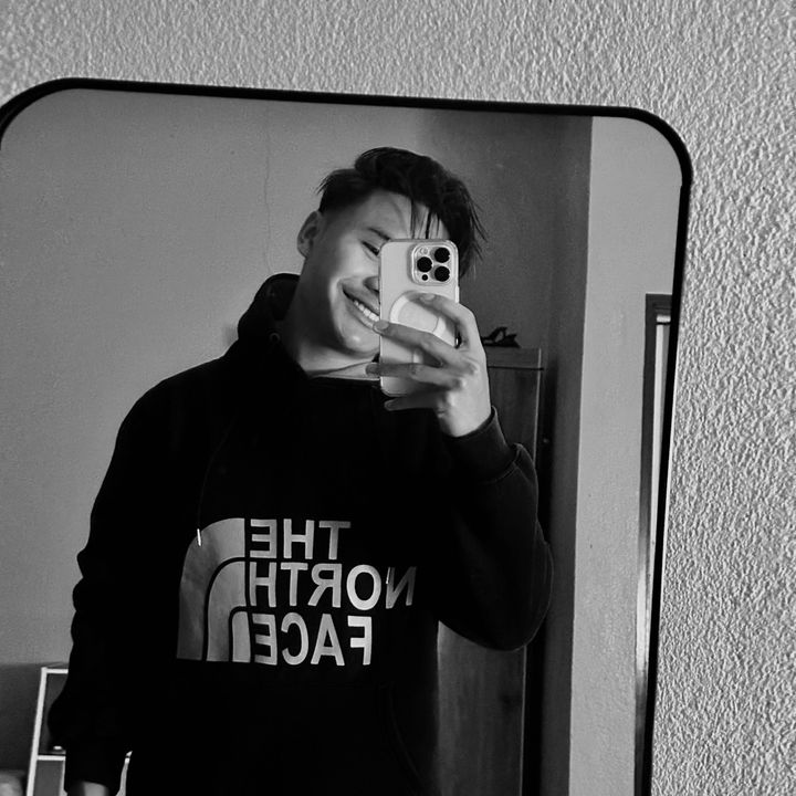 Profile Picture of Adambudakbaik (@xpensivesm3) on Tiktok