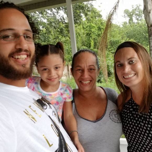 Profile Picture of Dawn Todaro (@dawntodaro) on Poshmark