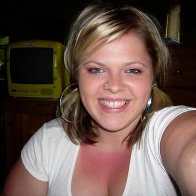 Profile Picture of Lacey Laubaugh (@miss___lacey) on Twitter