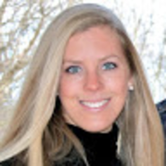 Profile Picture of Anne Ryan (@aeryan29) on Poshmark