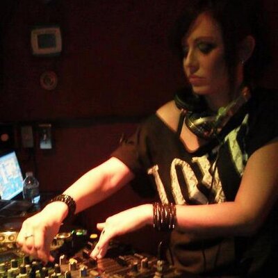 Profile Picture of Kimberly Stanfield (@KimDomina19) on Twitter