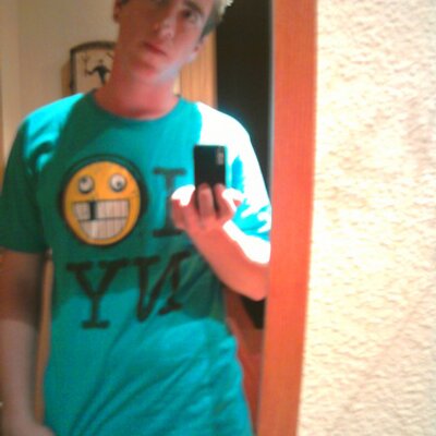 Profile Picture of AlfonsoMcDobleX (@AlfonsoMcDobleX) on Twitter