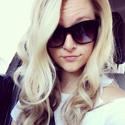 Profile Picture of Bailey Watson (@_baileywatson) on Twitter