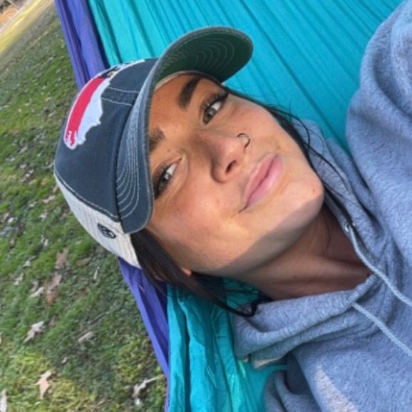 Profile Picture of Erin (@erinkelter) on Tiktok