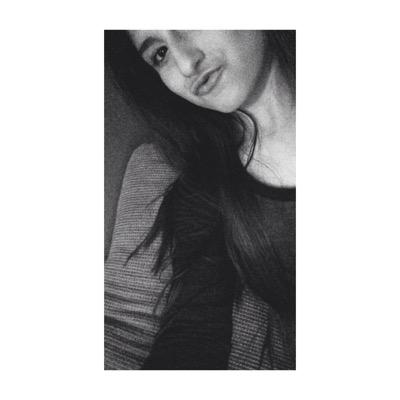 Profile Picture of Kamryn Renae Lopez (@RenaeKamryn) on Twitter