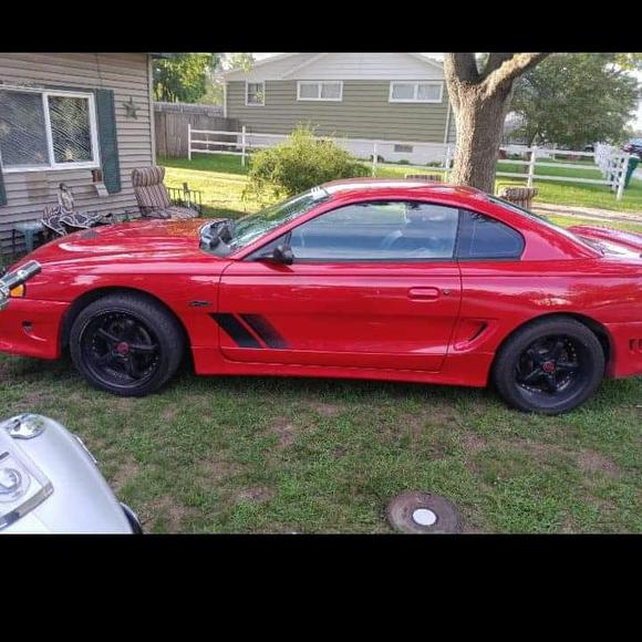 Profile Picture of Anthony Fields (@anthonyfield712) on Poshmark