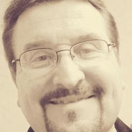 Profile Picture of David J. Cosma (@cosma_j) on Twitter