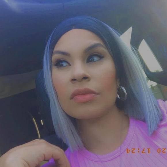 Profile Picture of Jesse Martinez (@linamar210) on Poshmark