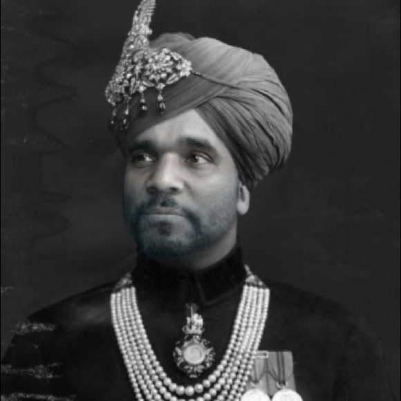 Profile Picture of Theodore Phillips (@theophillips725) on Poshmark