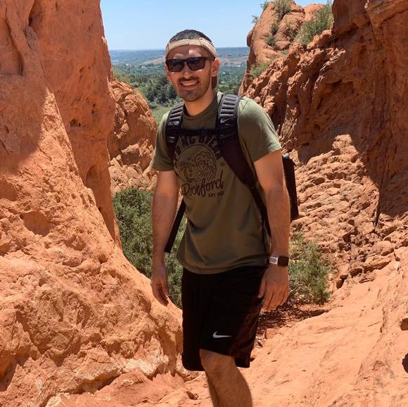 Profile Picture of Andrew Torchia (@andrewtorch) on Poshmark