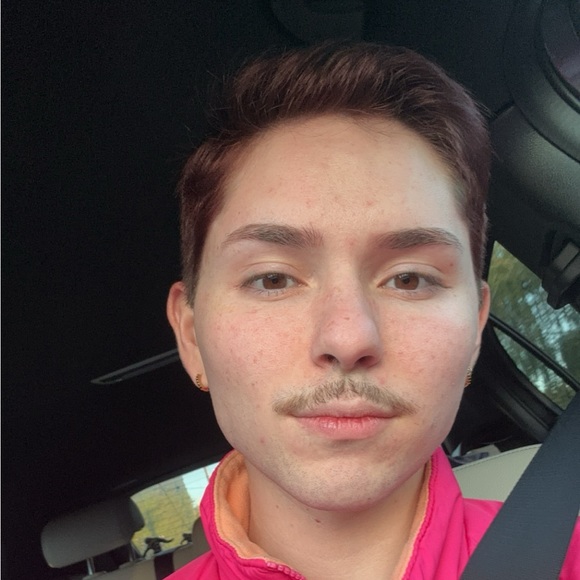 Profile Picture of Jacob Tullius (@jacobt456) on Poshmark