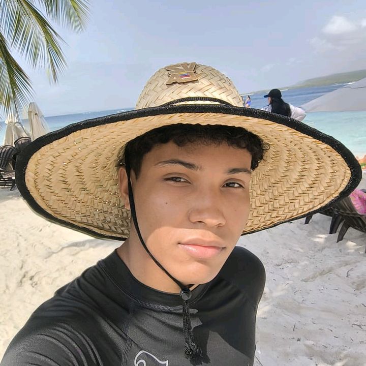 Profile Picture of Robert Olavarrieta (@robert.olavarrieta) on Tiktok