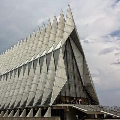 Profile Picture of Ian Ong (@ianzyong) on Twitter