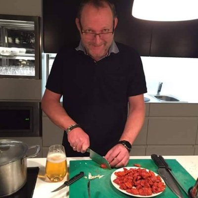 Profile Picture of Jonathan .G. Mayers (@JonathanGMayer7) on Twitter