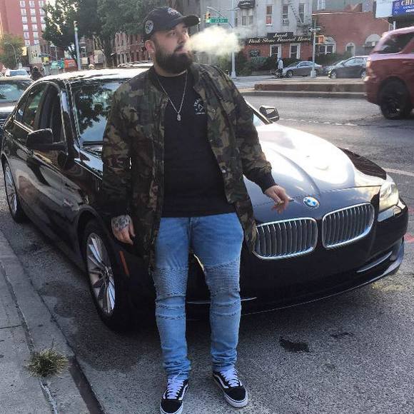 Chris Rivera - Poshmark Profile Picture of Chris Rivera (@chris7181) on Poshmark