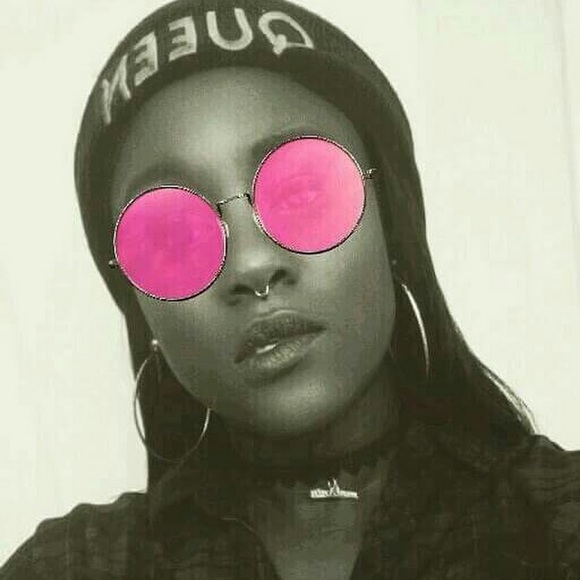 Profile Picture of Gabrielle Forrest (@g_forrest) on Poshmark
