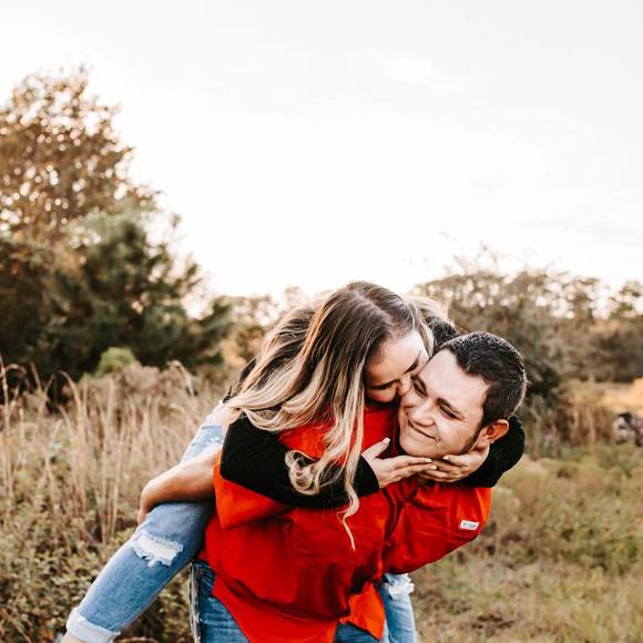 Profile Picture of Gina Vanostrand (@ginavan16) on Poshmark