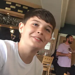 Profile Picture of laurence (@laurenceplowman) on Tiktok