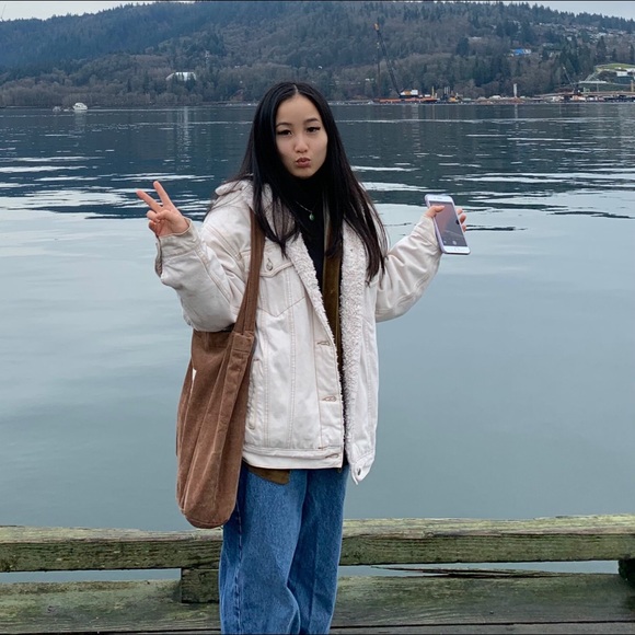 Marissa Ng - Poshmark Profile Picture of Marissa Ng (@marissang17) on Poshmark