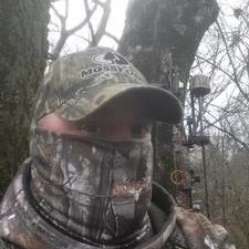 Profile Picture of Dustin Toney (@picofaly) on Twitter