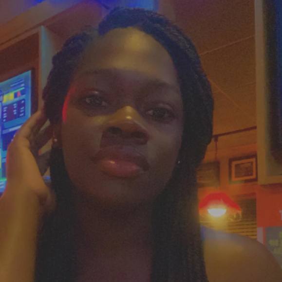 Profile Picture of Candice Boyd (@candiceb1) on Poshmark