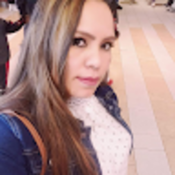 Profile Picture of Nolvia Ramos (@nolviaramos837) on Poshmark