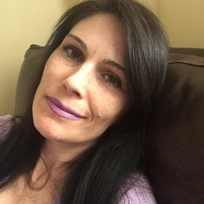 Profile Picture of Deanna Black Healer (@CHypnoticVoice) on Twitter