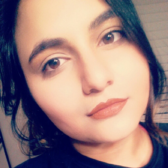 Profile Picture of Zara Winchester (@zarawinchester) on Poshmark