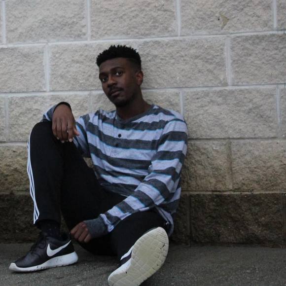 Profile Picture of Jordan Jeffries (@jordanjeffri984) on Poshmark