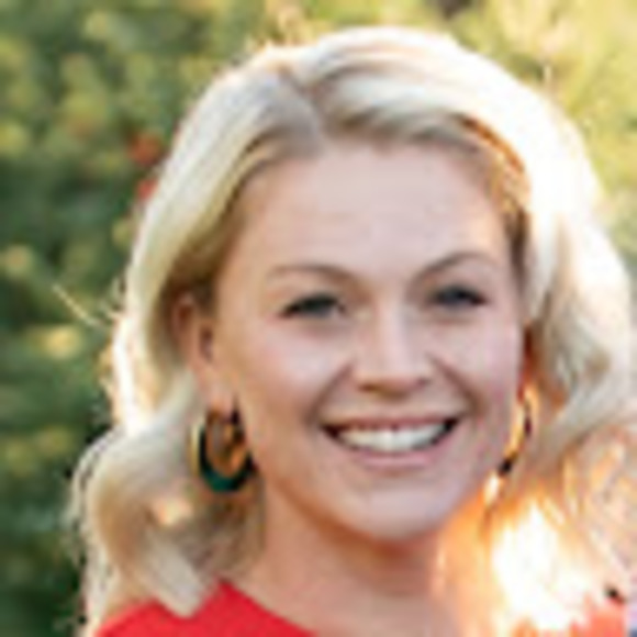 Profile Picture of Samantha Stubblefield (@srs38) on Poshmark