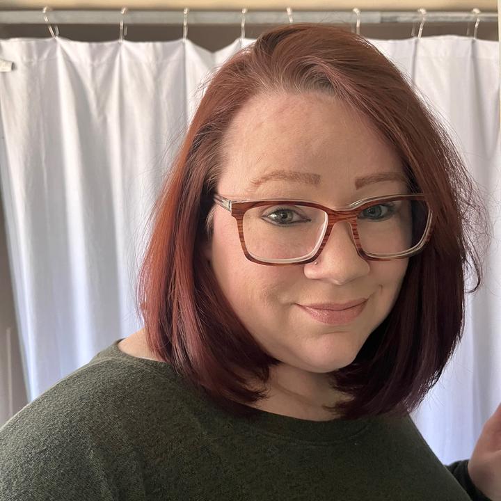 Profile Picture of Liz Hoffman (@lizhoffman4) on Tiktok