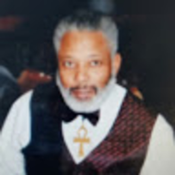 Profile Picture of William-d Calloway-sr (@wdcallowaysr) on Poshmark