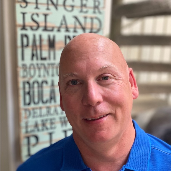 Profile Picture of Karl Larsen (@klarsen686) on Poshmark