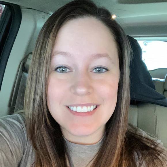 Profile Picture of Farrell Scarborough (@bebe7) on Poshmark