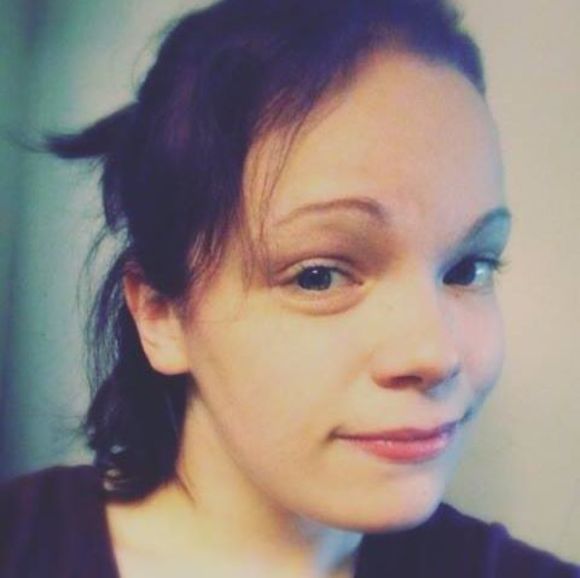 Profile Picture of Shelby Roark (@hello5550123) on Poshmark