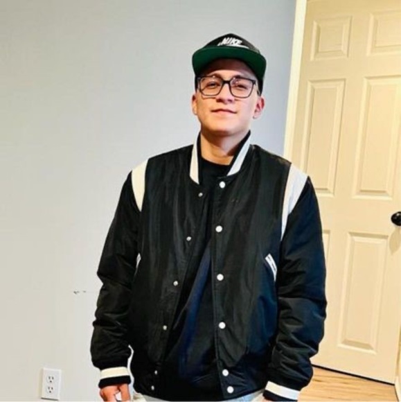 Profile Picture of Daryo Cusco (@loko_dario13) on Poshmark