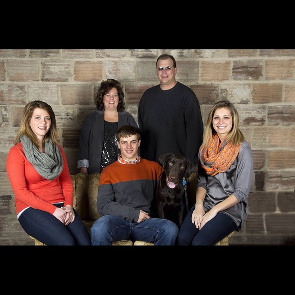 Profile Picture of Beth Bopp (@bopper83) on Poshmark