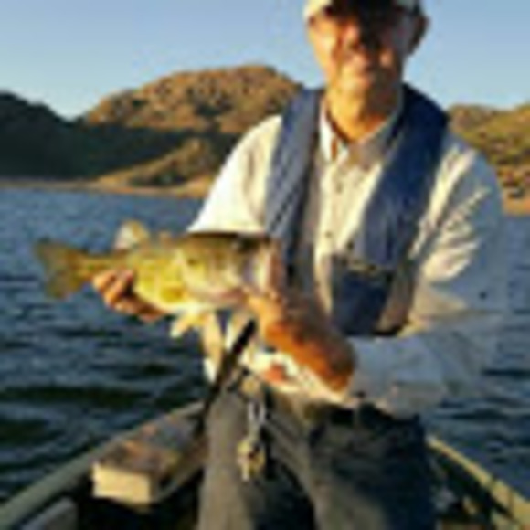 Profile Picture of Mike Klatt (@mikekmm2) on Poshmark