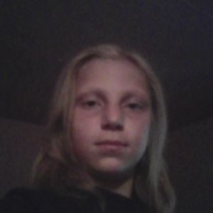 Profile Picture of Julia Layton (@JuliaLayton10) on Twitter