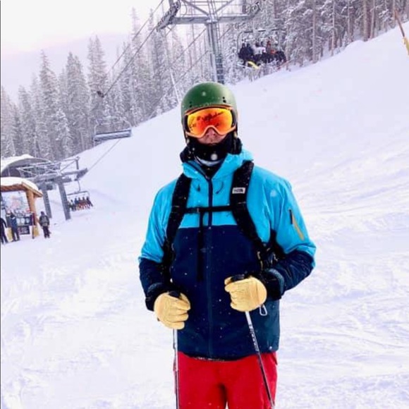 Profile Picture of Jeremy Benson (@jeremy_benson) on Poshmark